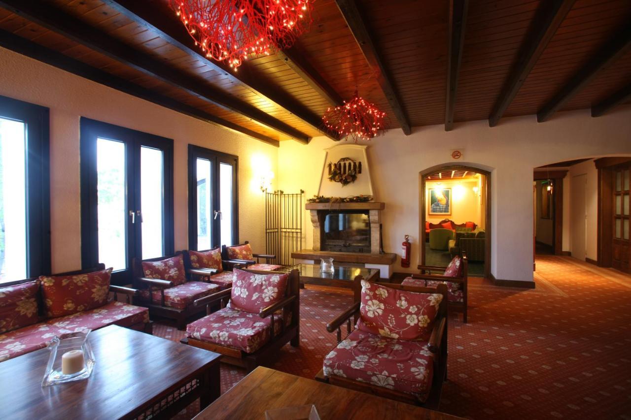 Hotel Spa Montana 卡尔派尼西翁 外观 照片