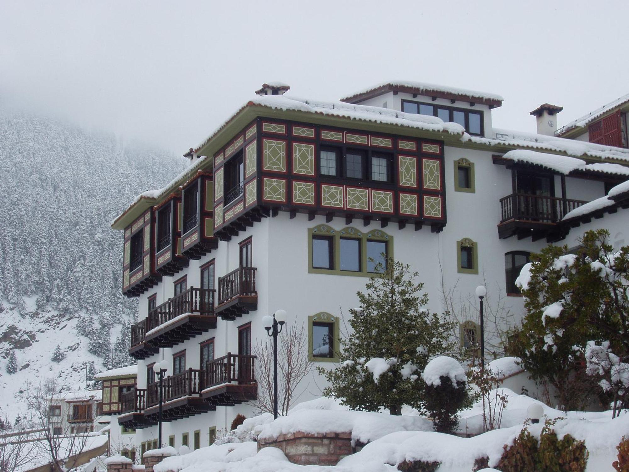 Hotel Spa Montana 卡尔派尼西翁 外观 照片