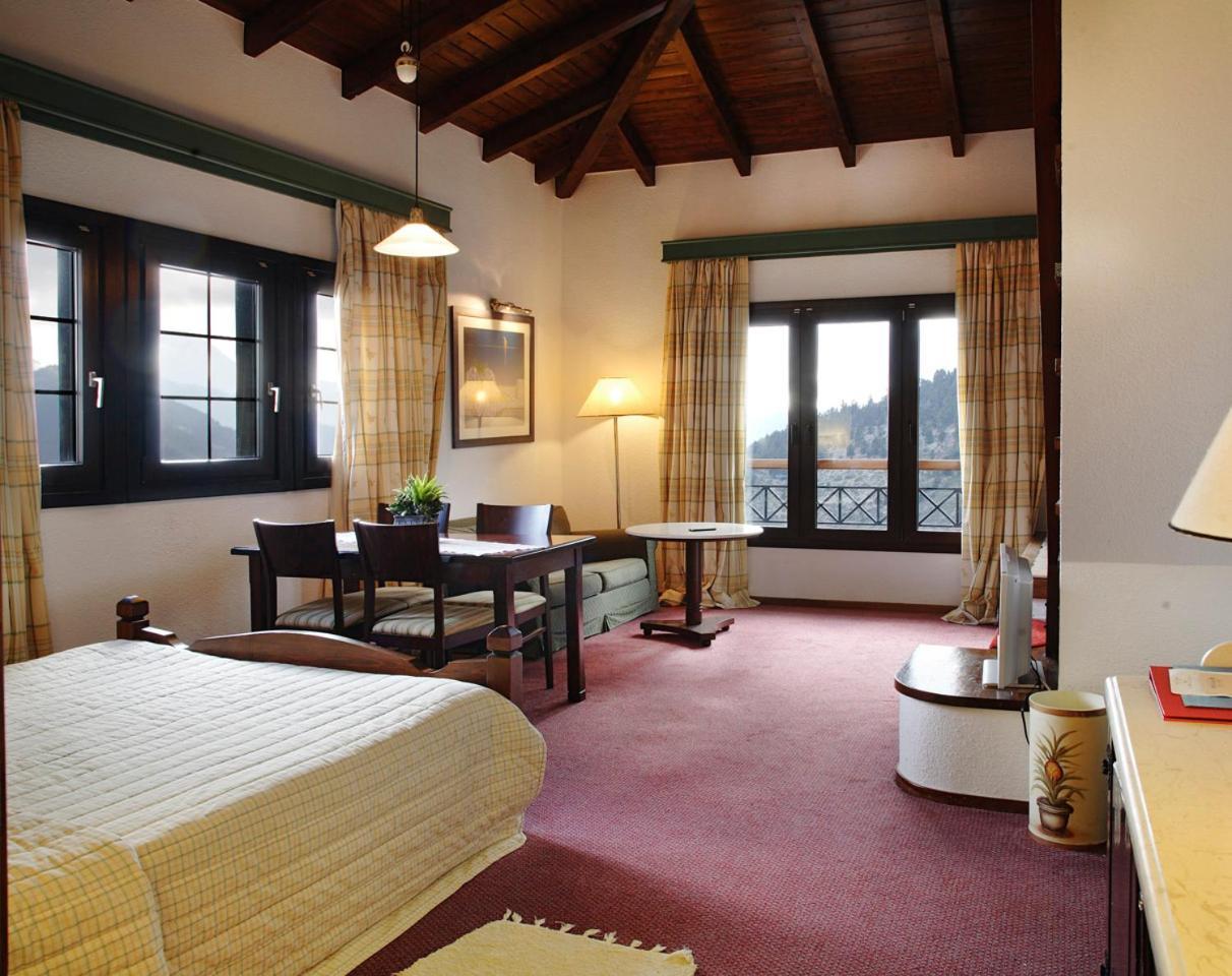 Hotel Spa Montana 卡尔派尼西翁 外观 照片
